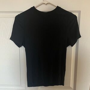 Charcoal gray ribbed Prana top